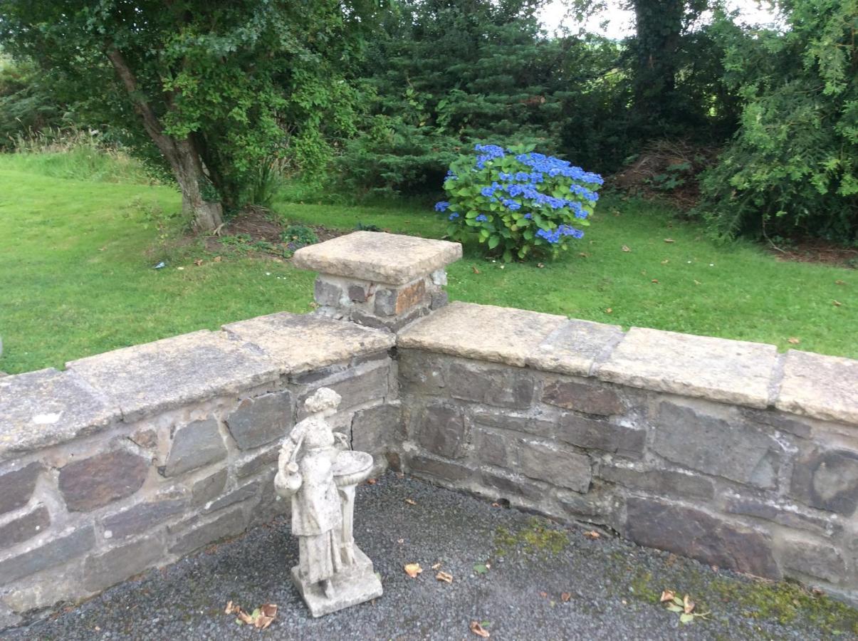 Hotel Pembrokeshire Fields Haverfordwest Exterior foto